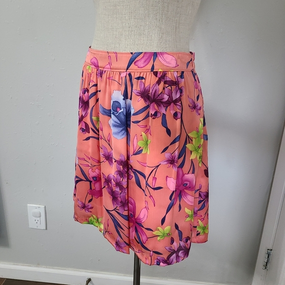 Banana Republic floral skirt size 2 *G1 - Picture 3 of 7